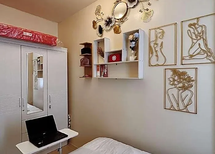Rouzelea Nest Near Naia Airport Wifi 4*