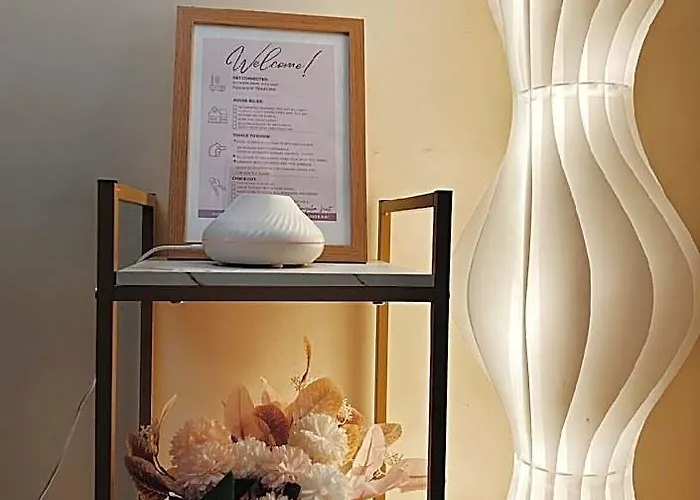 Rouzelea Nest Near Naia Airport Wifi Hotel Manila